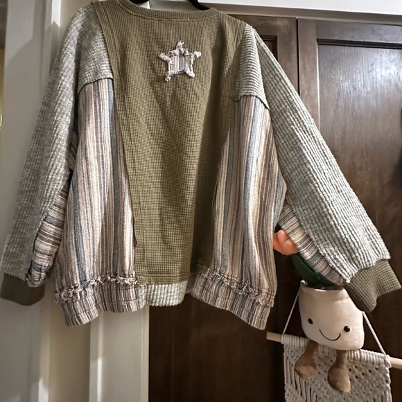 NWOT Oli & Hali size M- beautiful patchwork long sleeved top - Picture 4 of 5
